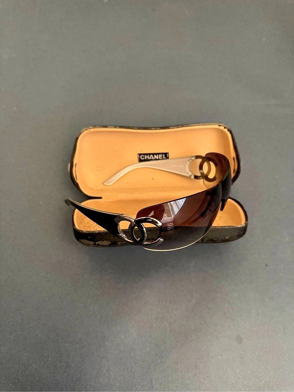 Chanel Women's Brown & Black Sunglasses Like New